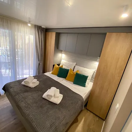 Mobile Anja Biograd Na Moru