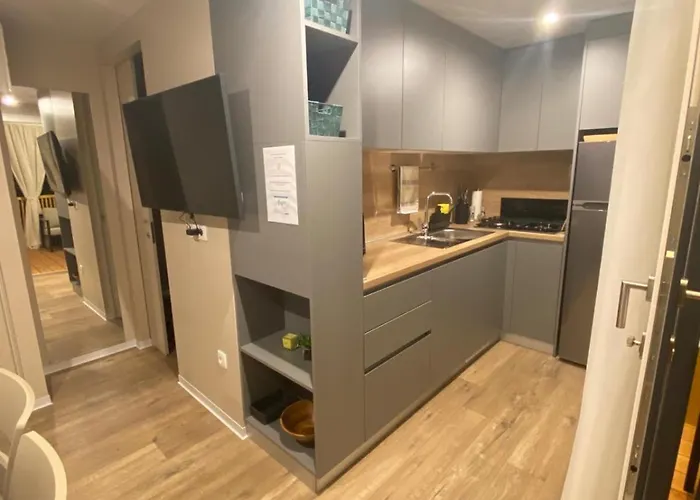 Mobile Anja בית נופש ביוגראד נה מורו