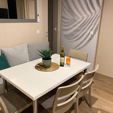 Tatil Evi Mobile Anja - Biograd *